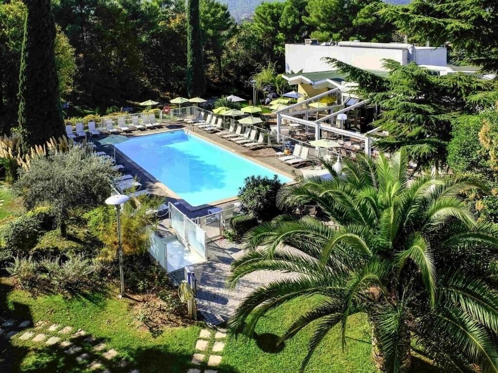 Отель Novotel Marseille Est 4*