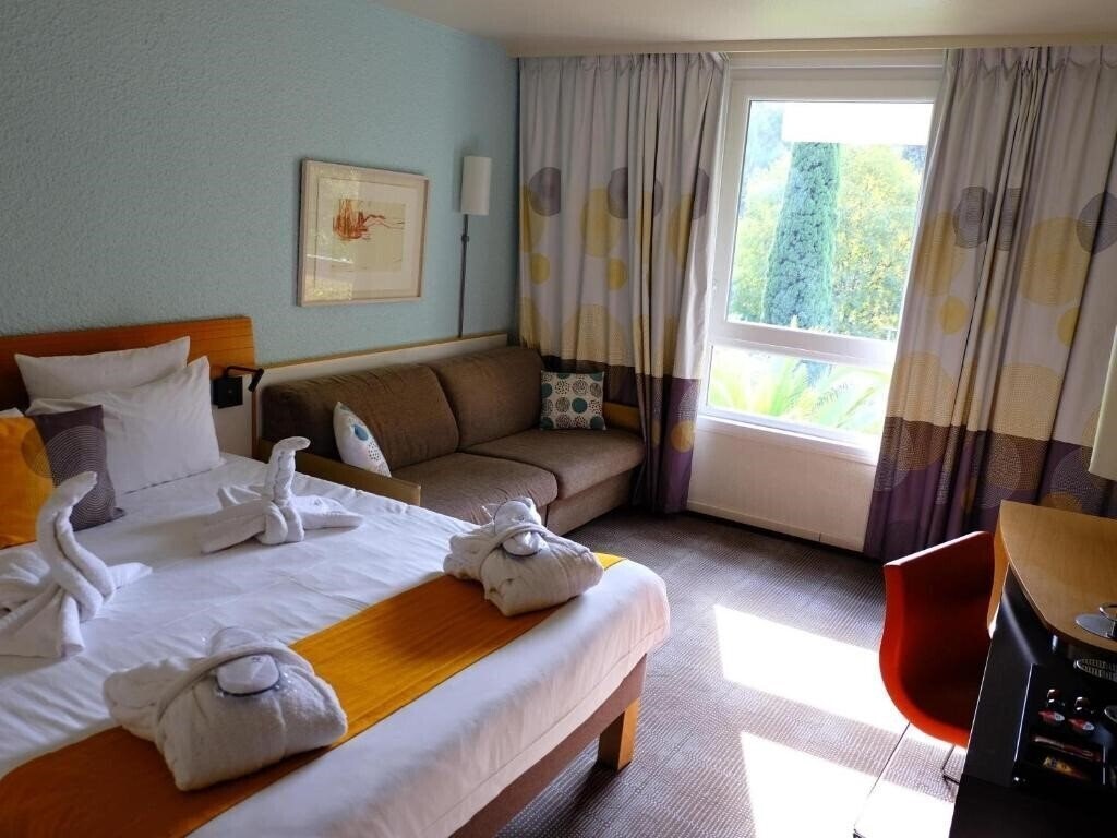Вид Novotel Marseille Est 4*