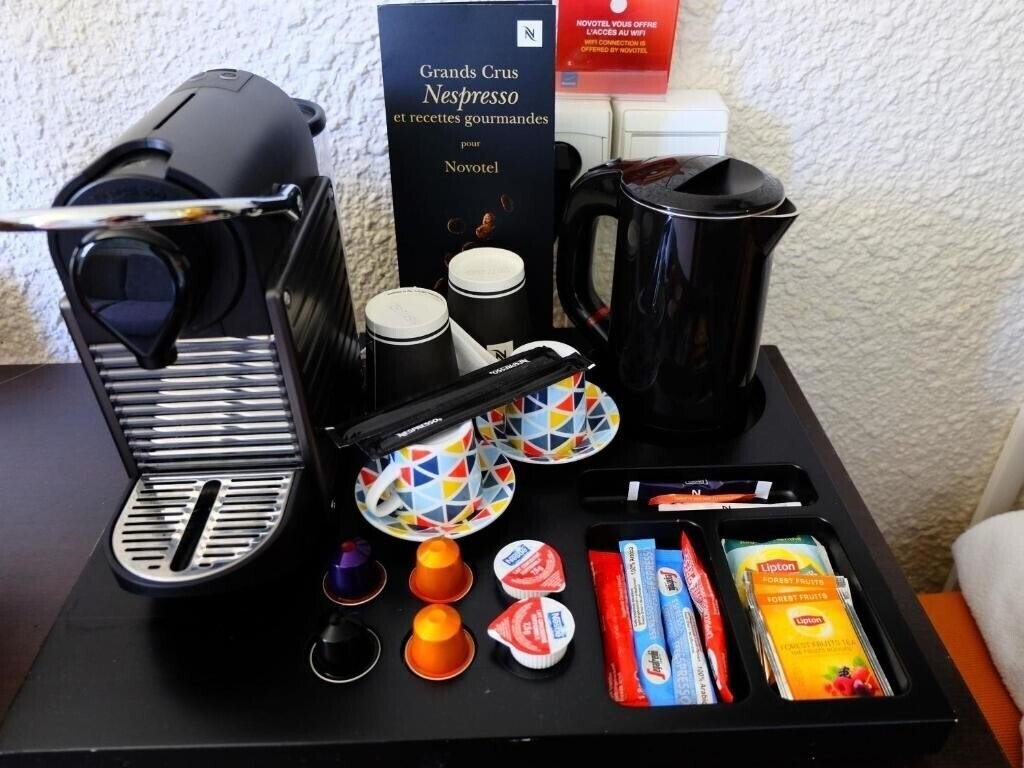 Территория Novotel Marseille Est 4*