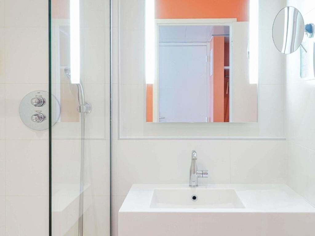 Апартаменты Mercure Marseille Centre Prado Velodrome 4*