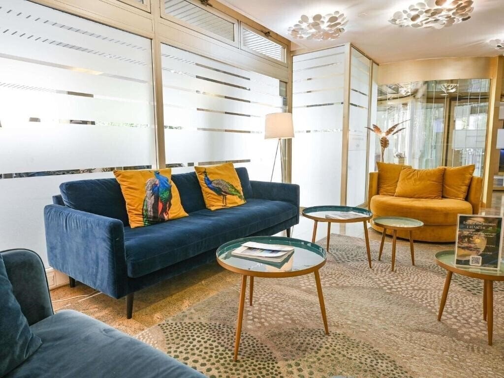 Вид Mercure Marseille Centre Vieux Port 4*