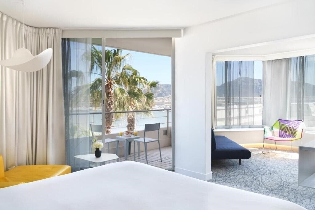 Апартаменты Nhow Marseille 4*