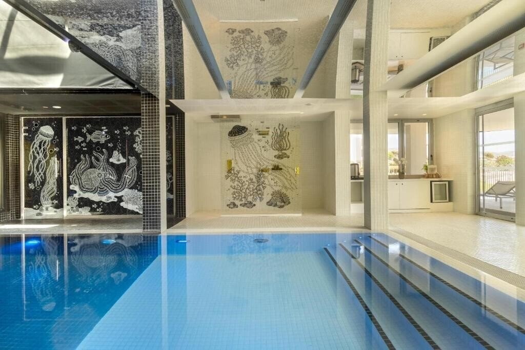 Панорама Nhow Marseille 4*