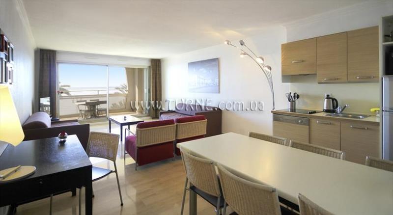 Вид Adagio Nice Promenade Des Anglais 4*