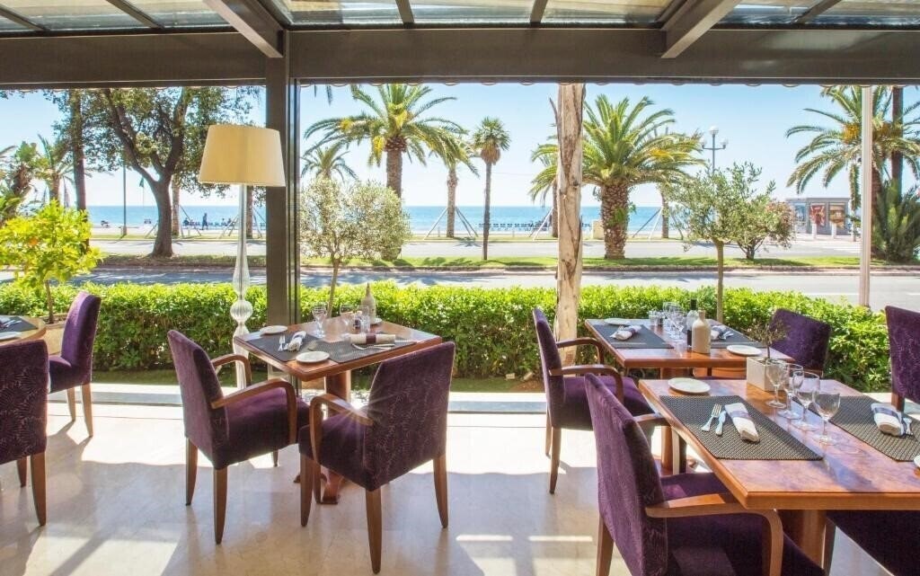 Апартаменты Westminister 4*