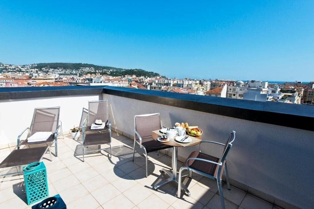 Картинка Holiday Inn Nice 4*