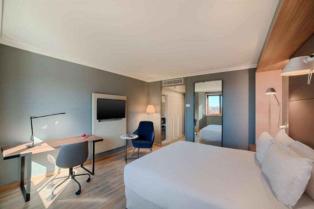Фотография Hotel NH Nice 4*