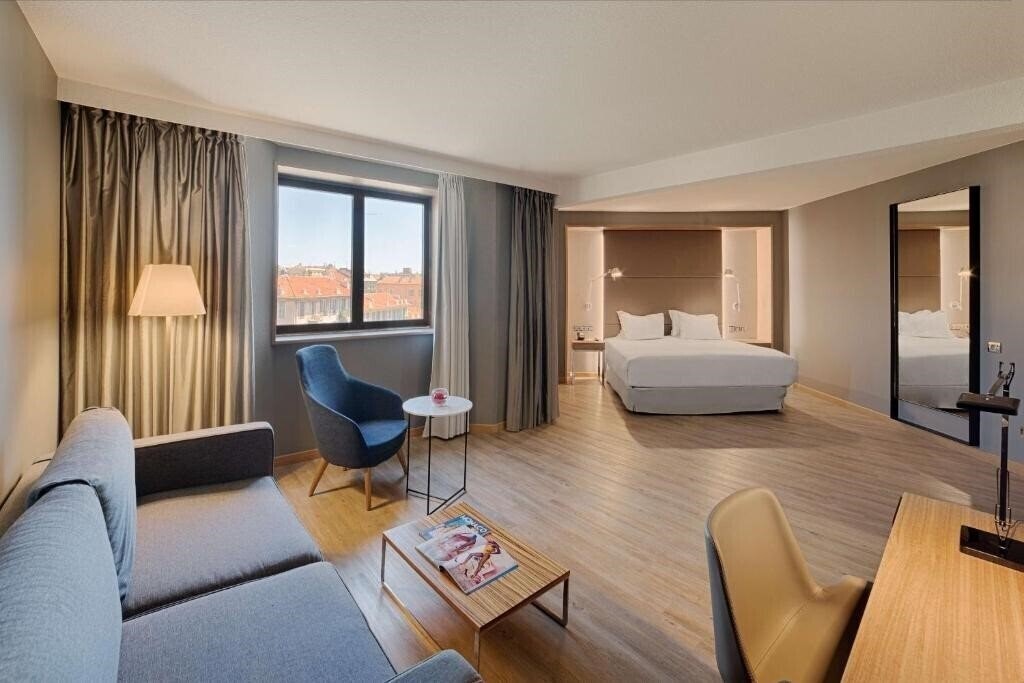 Картинка Hotel NH Nice 4*