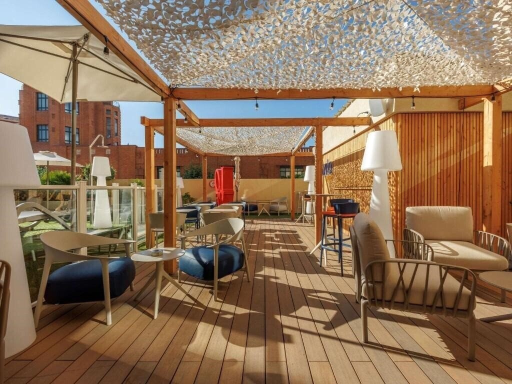 Вид Ibis Nice Centre Gare 3*