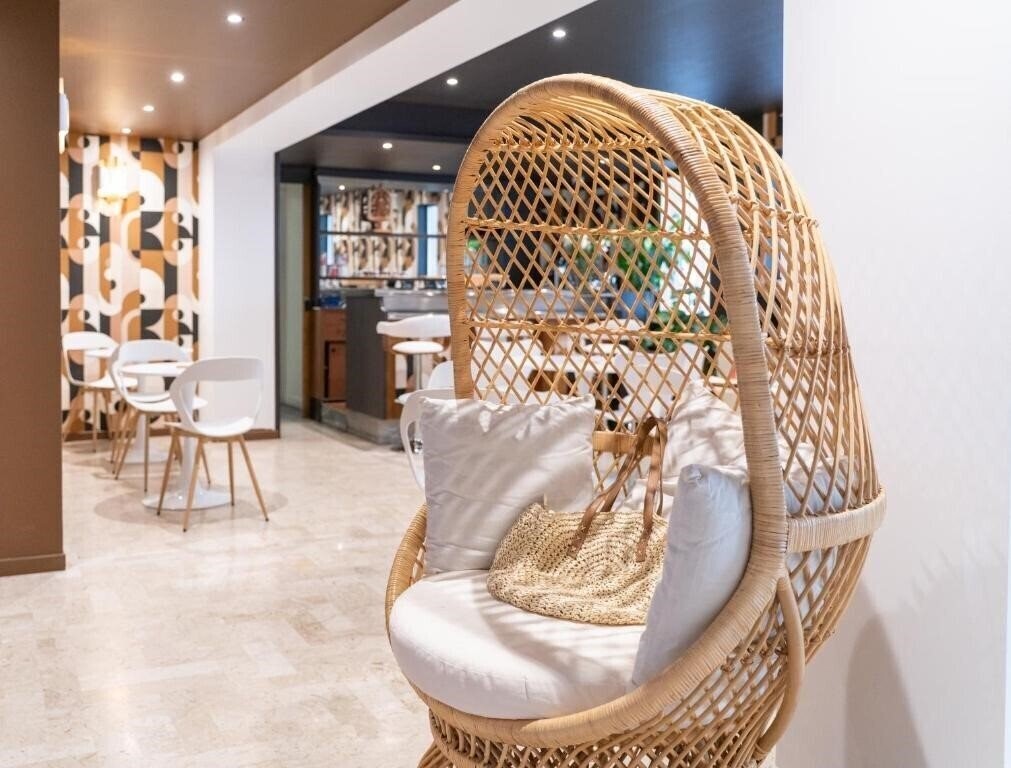 Апартаменти Comte De Nice 2*