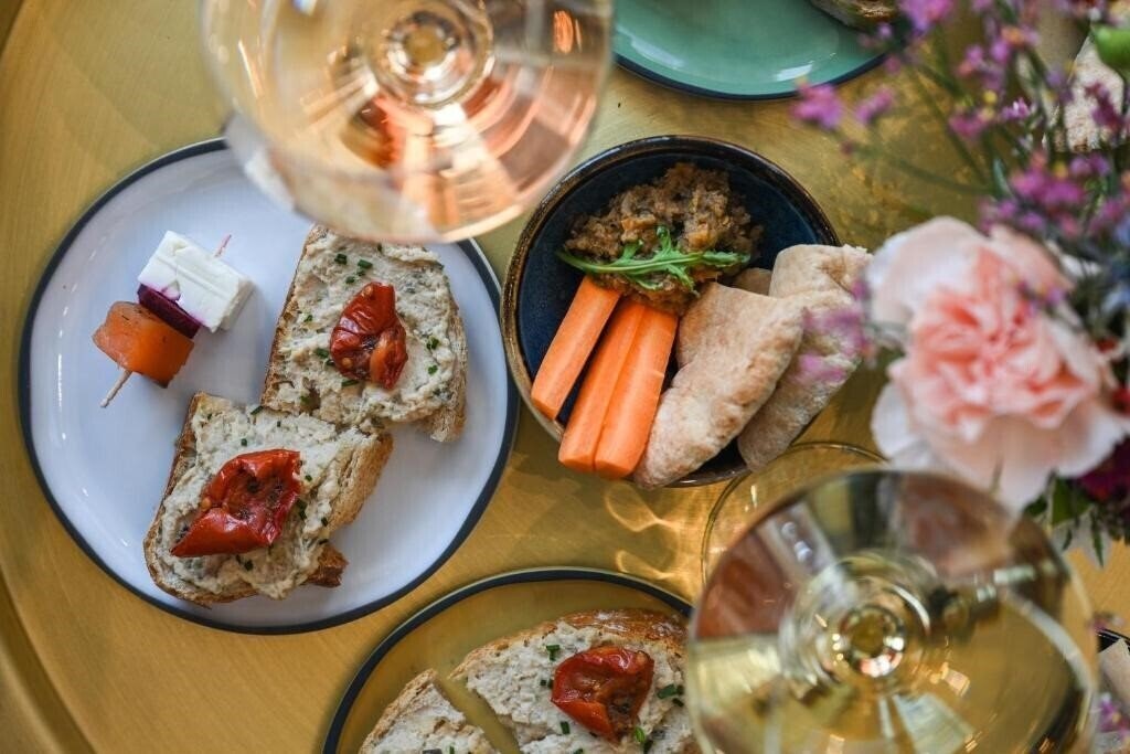 Територія Okko Hotels Nice Aeroport 4*