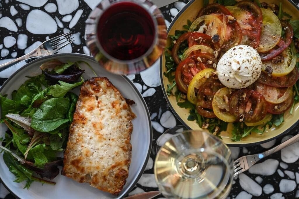 Панорама Okko Hotels Nice Aeroport 4*