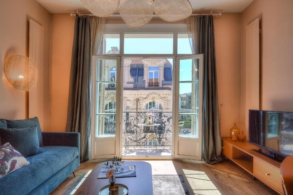 Отель Maison Lamartine 4*