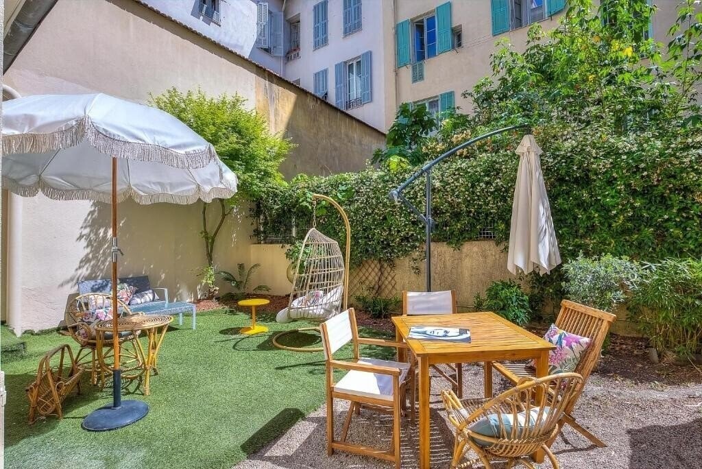 Вид Maison Lamartine 4*