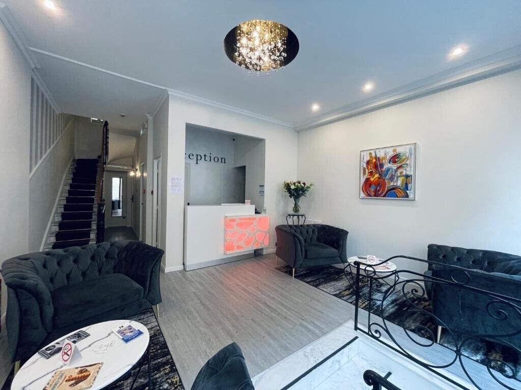 Отель Berlioz 2*