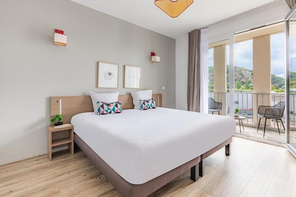 Готель Appart'City Confort Cherbourg 3*
