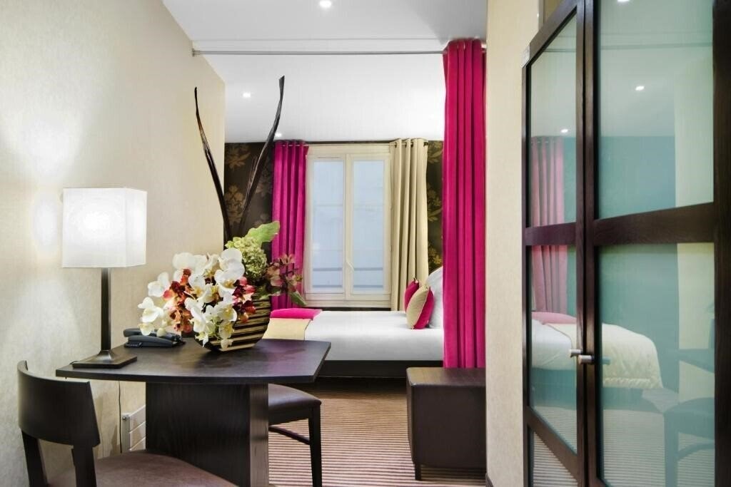 Панорама Pax Opera 3*