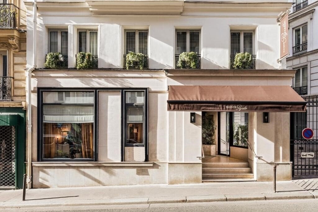 Територія Trinite Plaza 3*