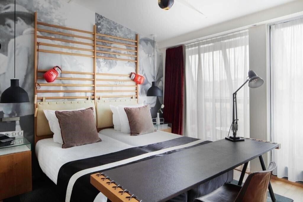 Отель Le 123 Sébastopol - Astotel 4*