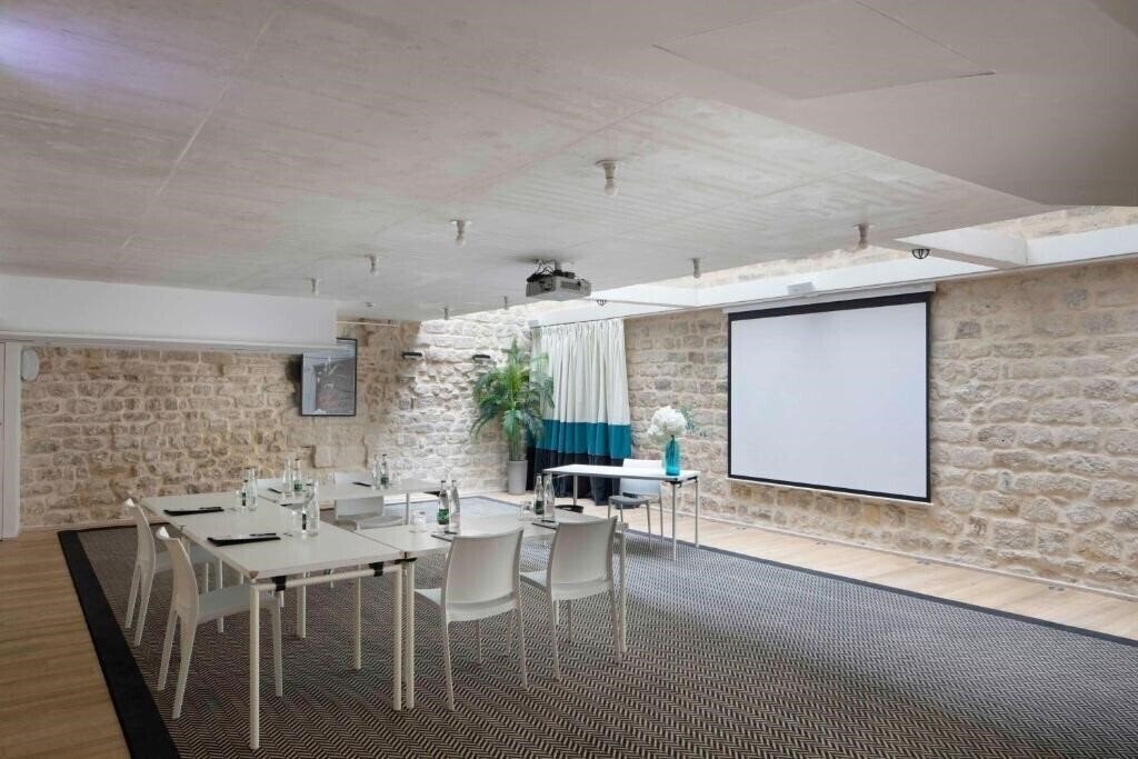 Территория Le 123 Sébastopol - Astotel 4*
