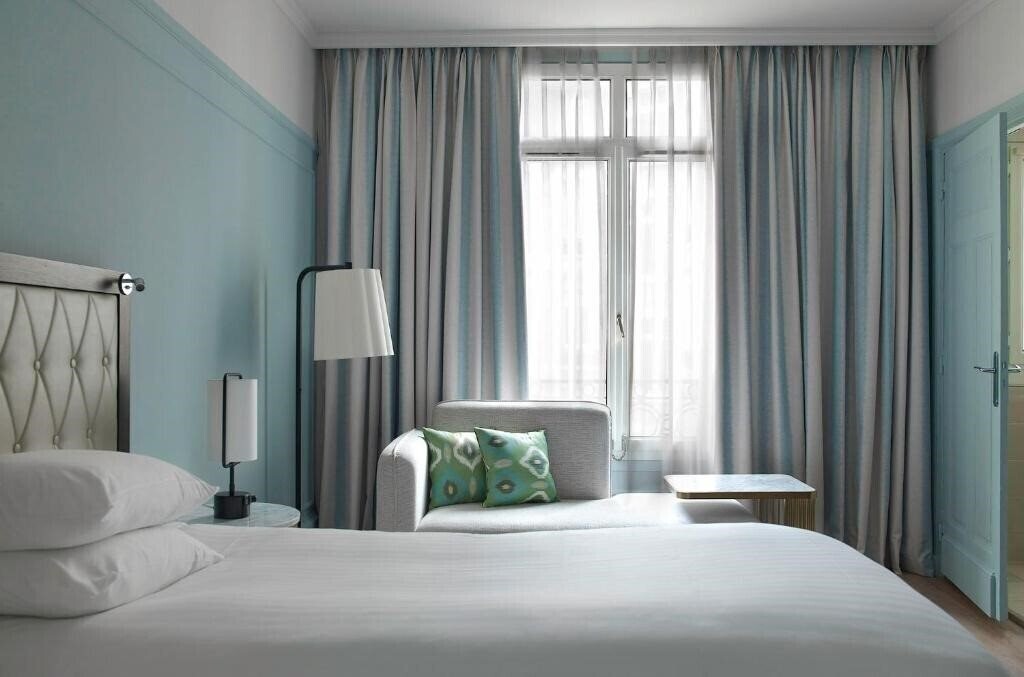 Панорама Paris Marriott Opera Ambassador 4*