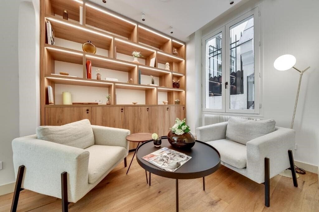 Територія Alexandrine Opera 3*