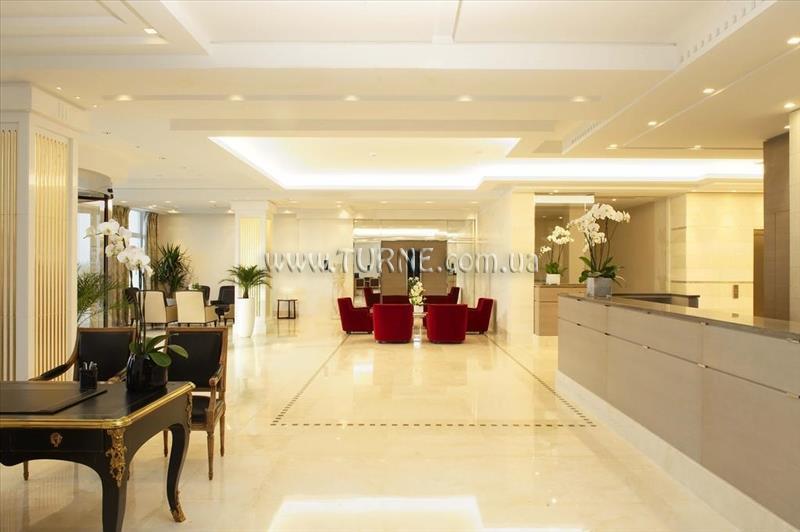 Территория Relais Spa Chessy 4*