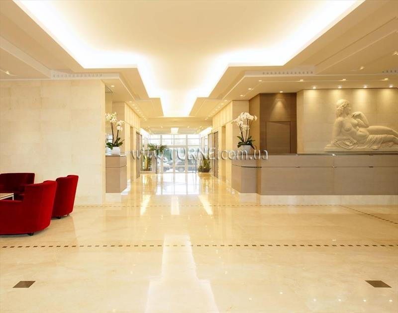 Вид Relais Spa Chessy 4*