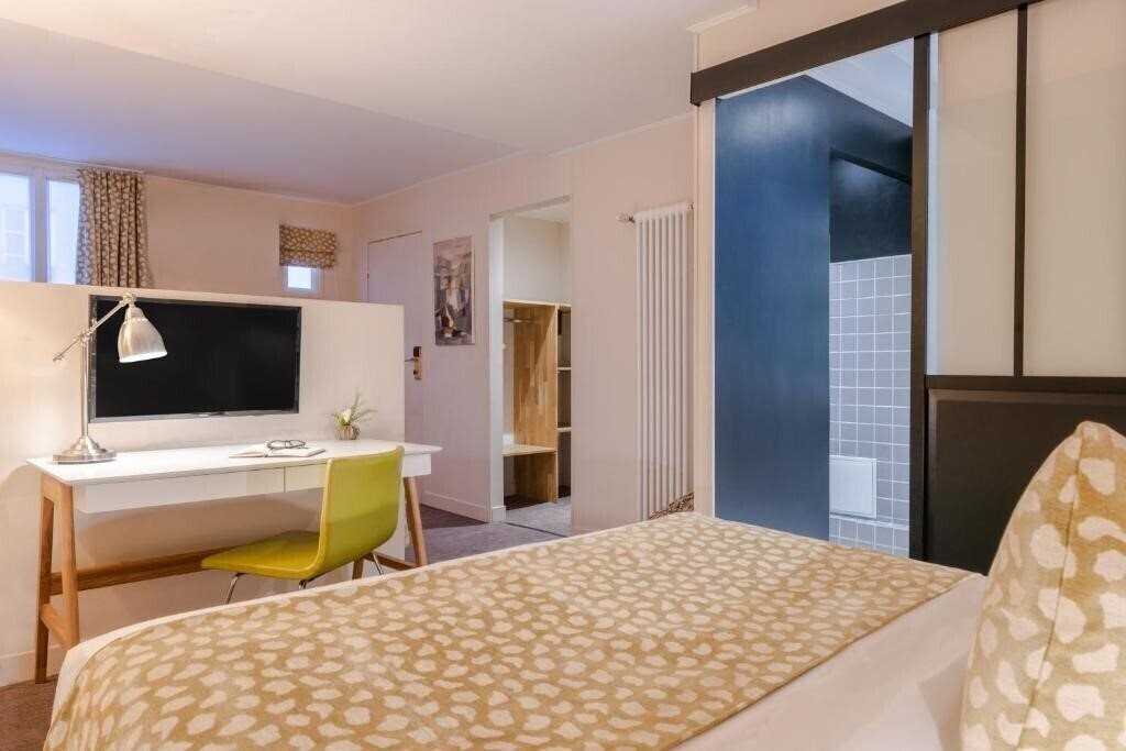 Территория 29 Lepic Montmartre 3*