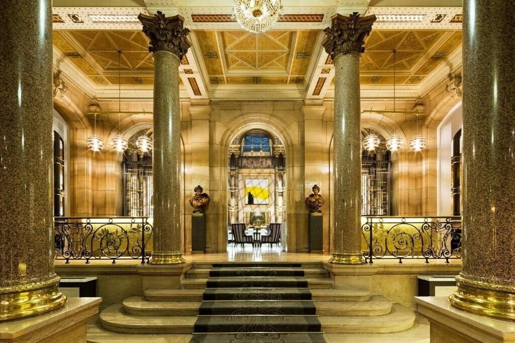 Готель Hilton Paris Opera. 4*