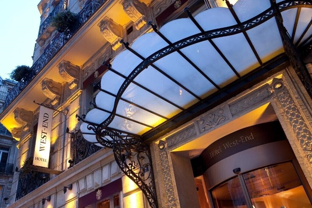 Вид West-End 4*