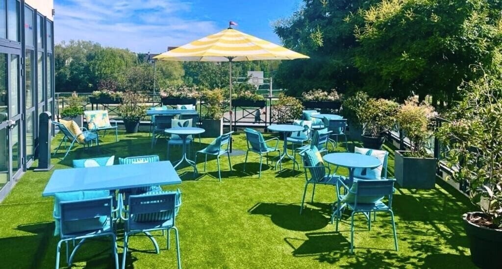 Территория Residhome Neuilly Bords De Marne 3*