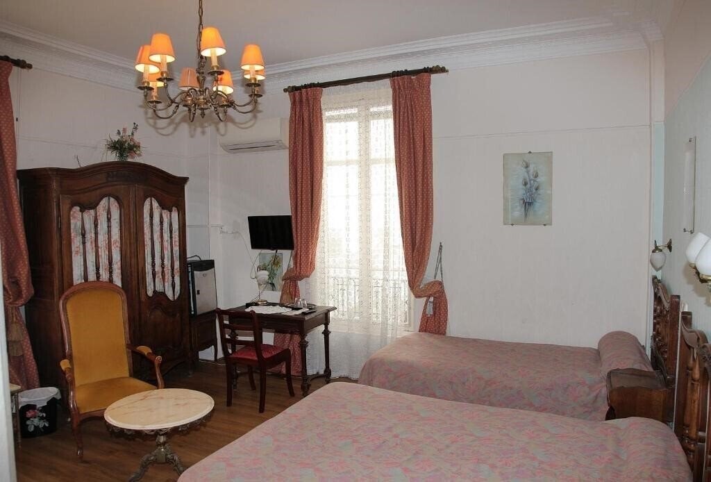 Апартаменты Cronstadt 2*