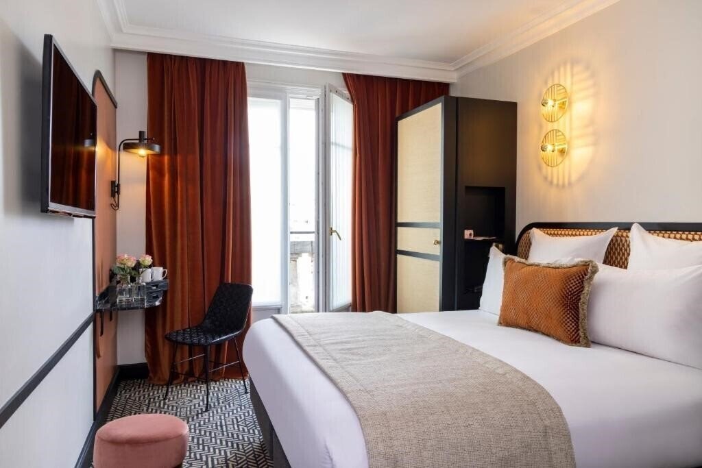 Отель Grand Hotel Chicago 4*