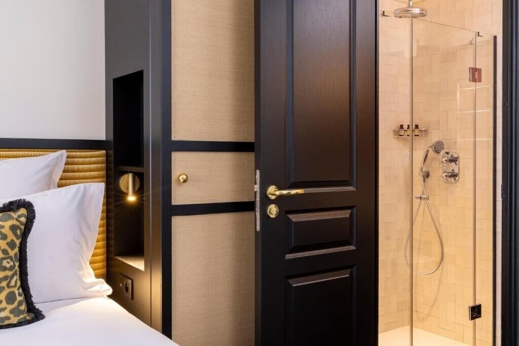 Вид Grand Hotel Chicago (ex. Champlain Paris) 4*