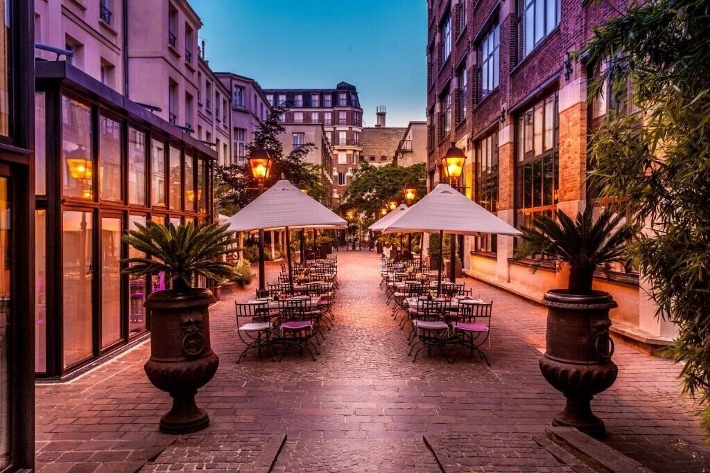 Вид Les Jardins du Marais Paris 4*