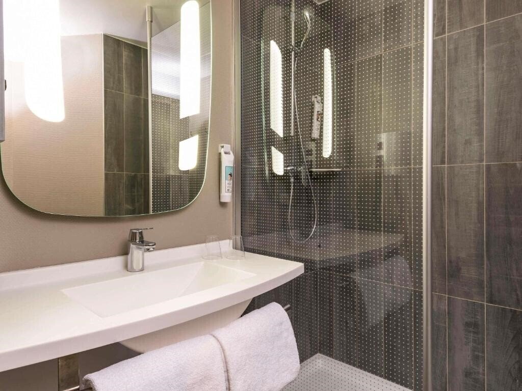 Территория Ibis Paris Alesia Montparnasse 3*