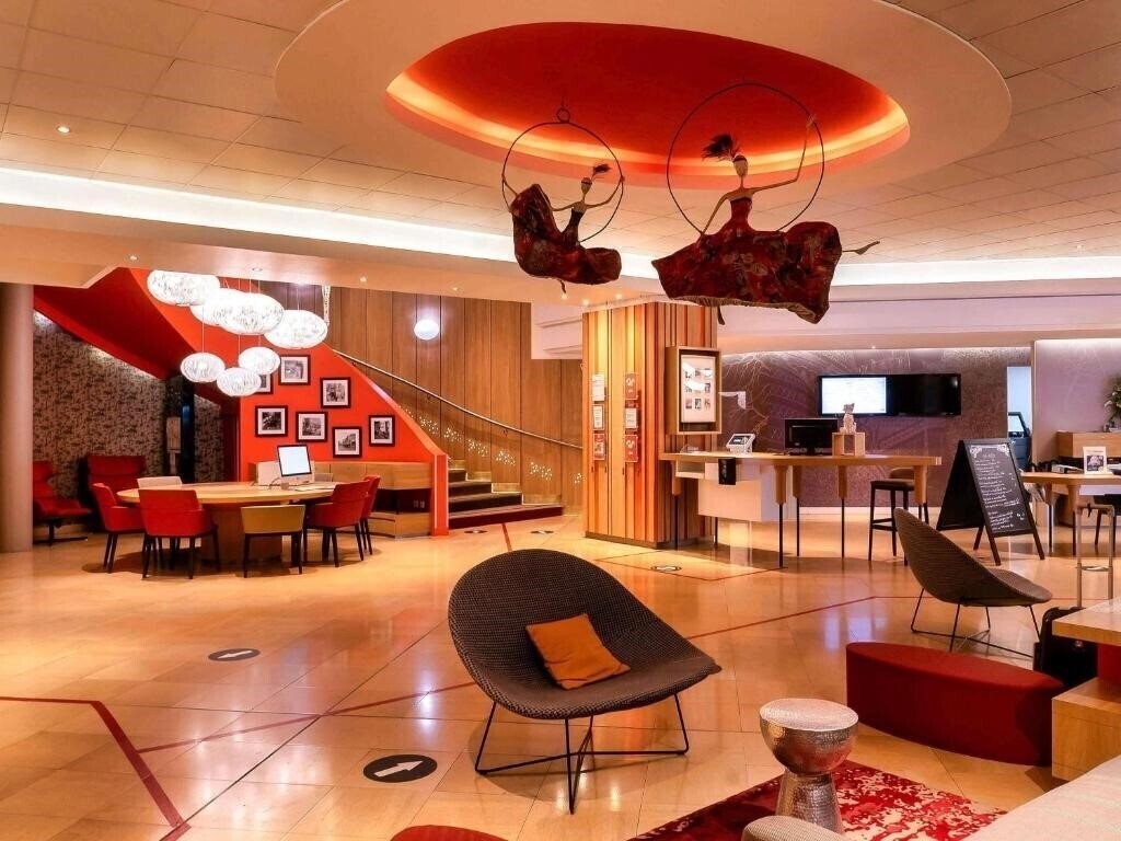 Отель Mercure Paris Montmartre Sacre Coeur 4*