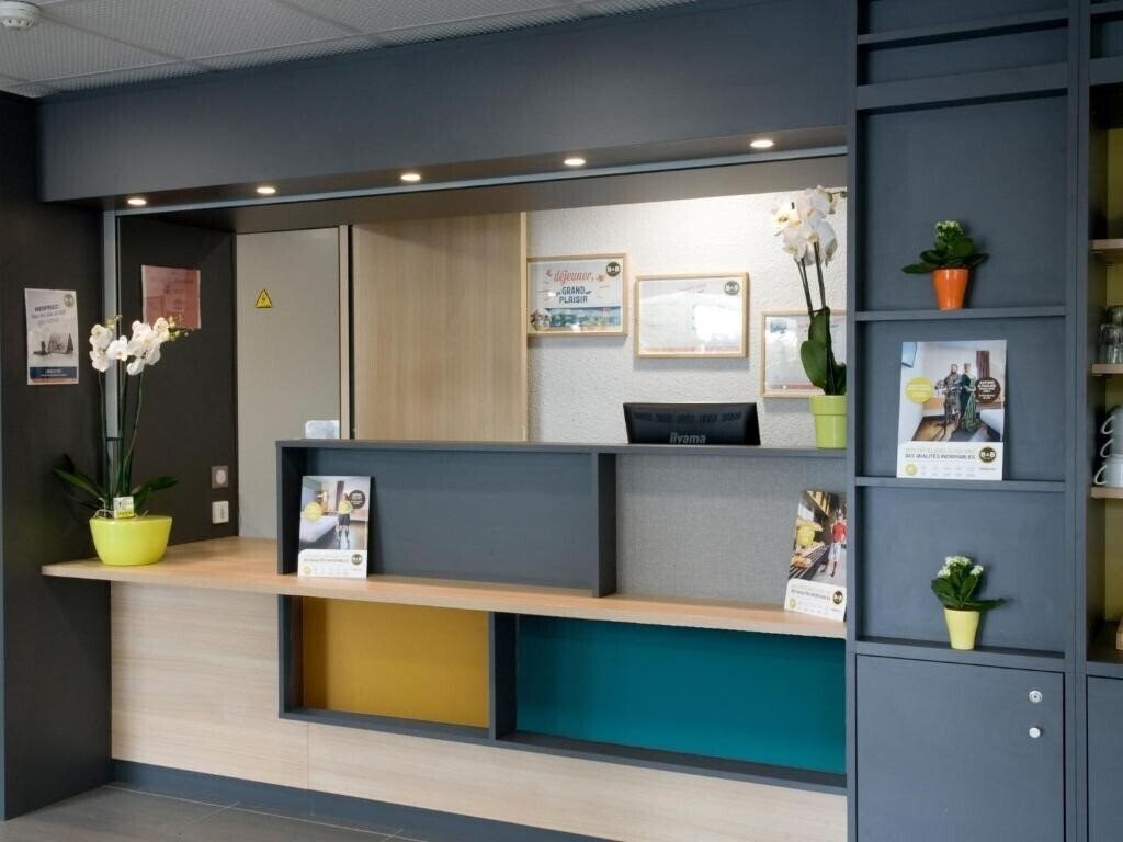 Панорама B&B Hotel Paris Nord 18eme (ex. Suite Novotel Paris Porte de la Chapelle, Hotel Novotel Suites Paris Nord 18eme) 4*