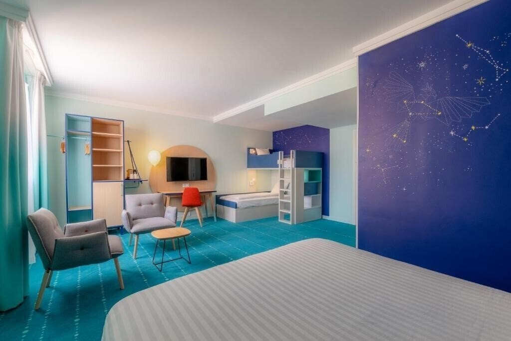 Апартаменти Vienna House Magic Circus 4*