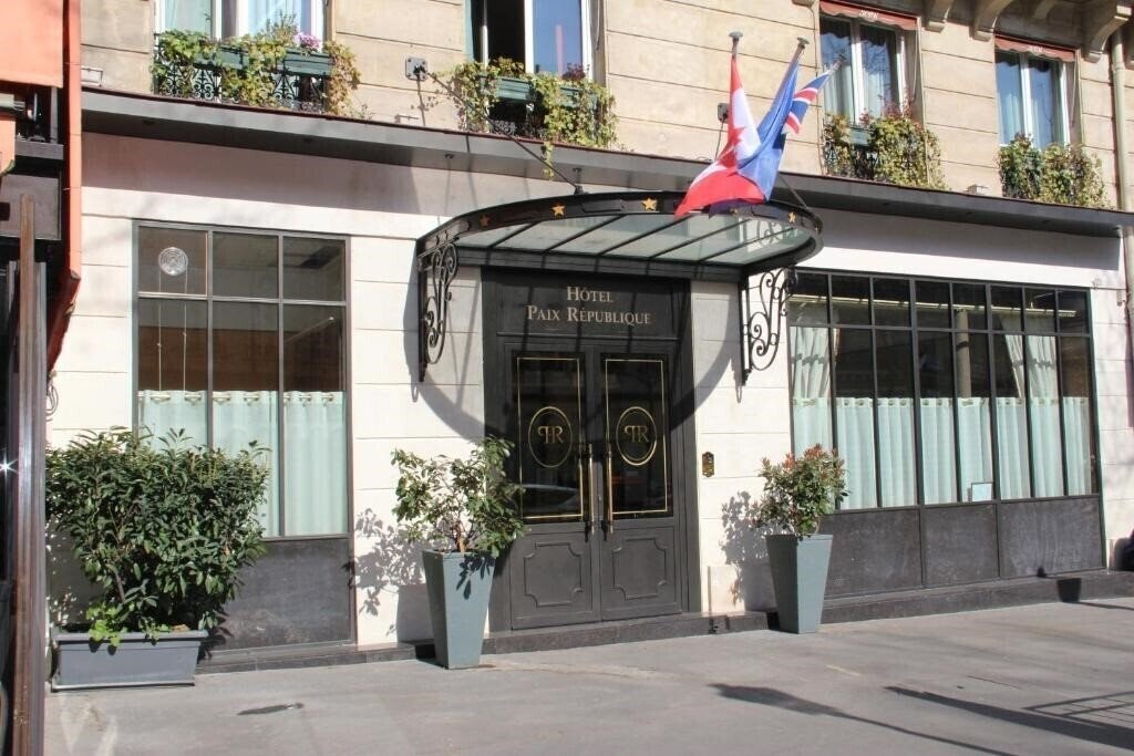 Отель Paix Republique 3*