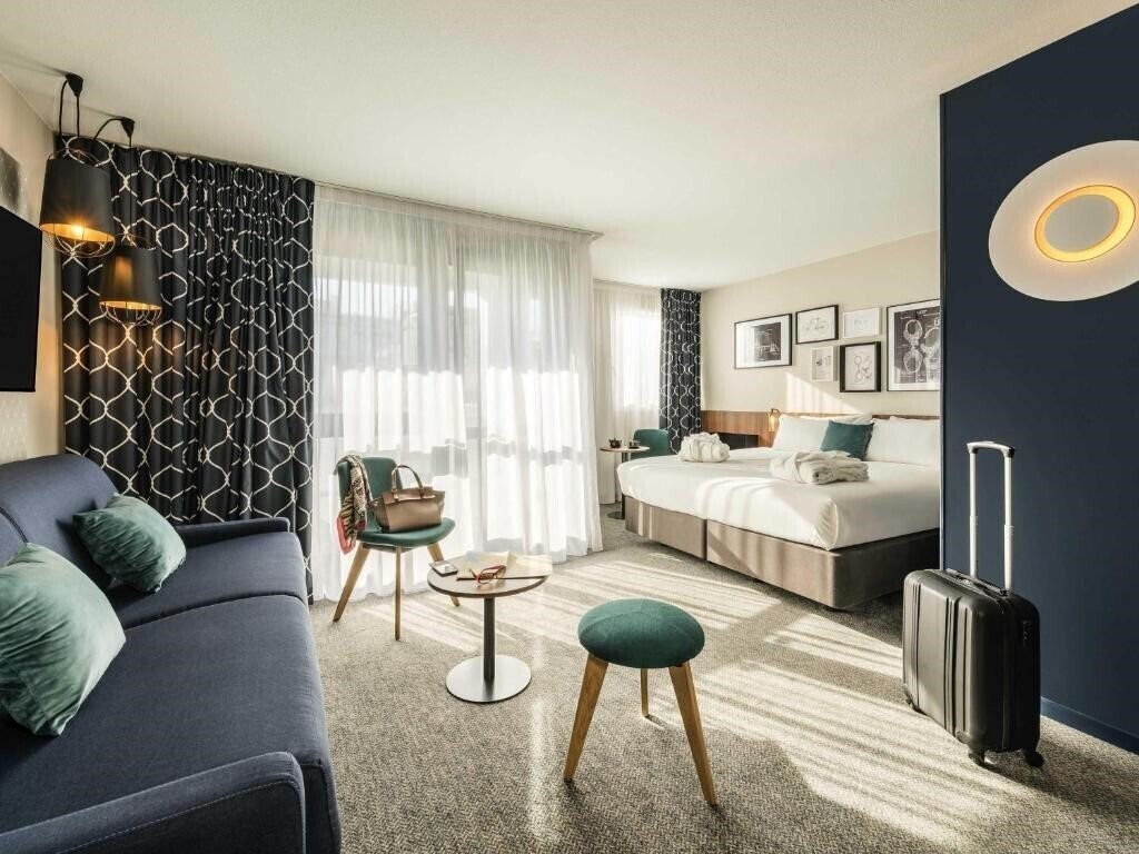 Изображение Mercure Paris Montparnasse Pasteur (ex. Holiday Inn Paris Montparnasse Pasteur) 4*