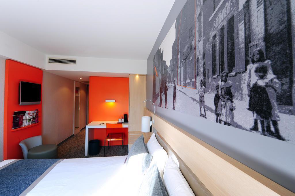 Вид Hotel Mercure Paris 15 Porte De Versailles 4*