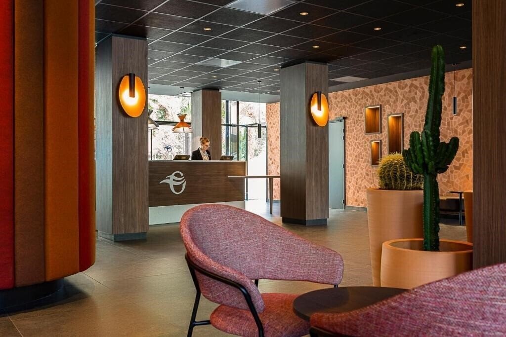 Панорама Oceania Paris Porte De Versailles 4*