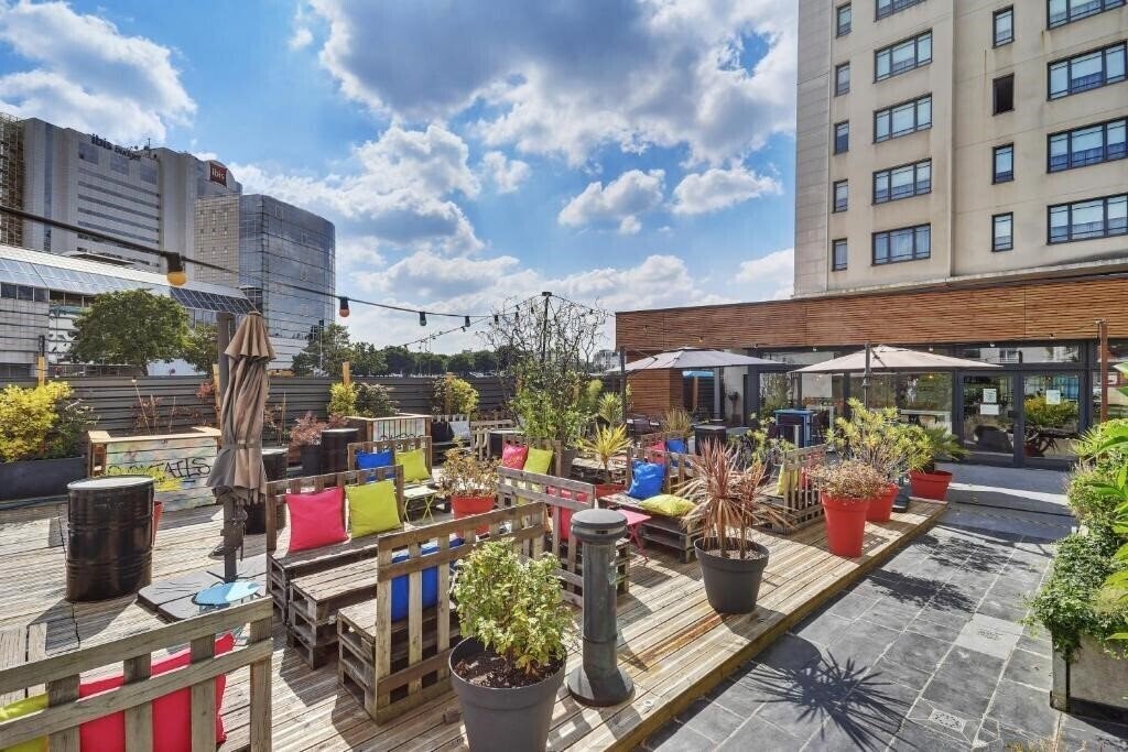 Вид Suite Novotel Paris Porte De Montreuil 3*