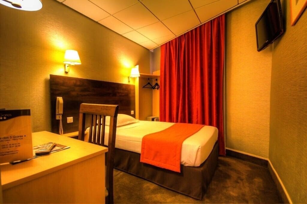Фотография Hotel Des Trois Gares 3*