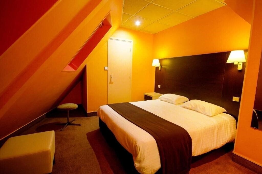 Вид Hotel Des Trois Gares 3*