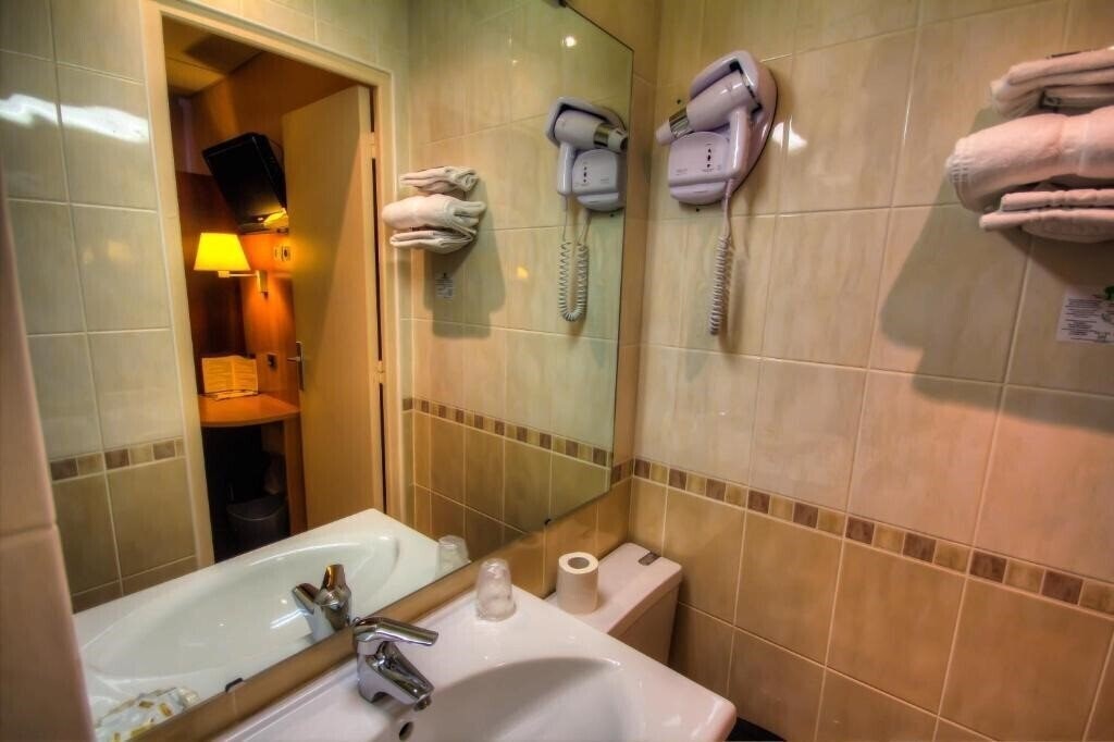 Картинка Hotel Des Trois Gares 3*