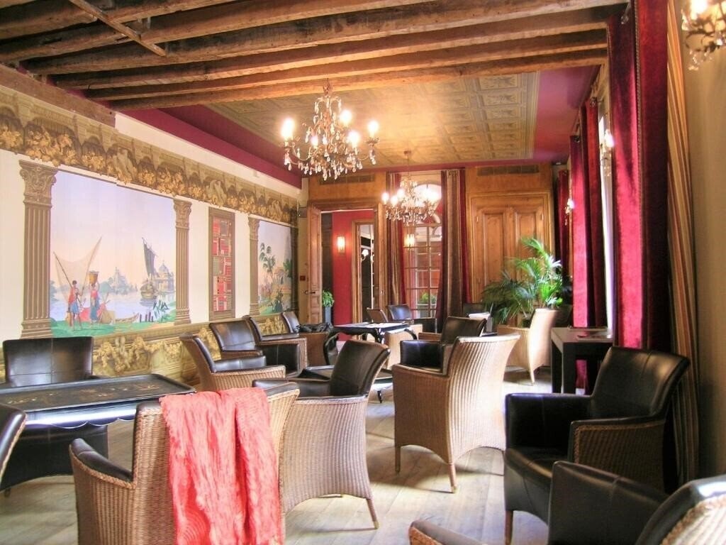 Изображение Relais Monceau 4*