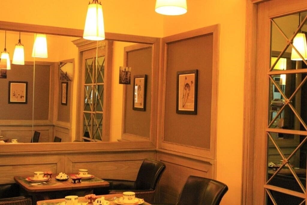 Панорама Relais Monceau 4*